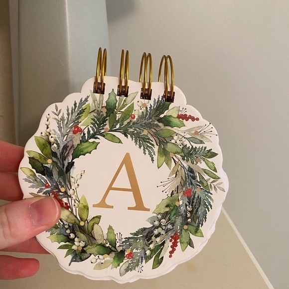 A Wreath Notebook - Picture 4 of 5